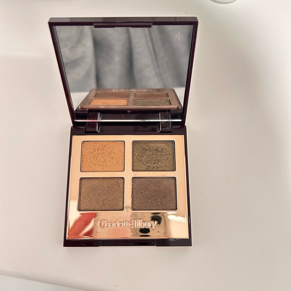 Charlotte Tilbury Eyeshadow Palette - Gold and Olive Hues